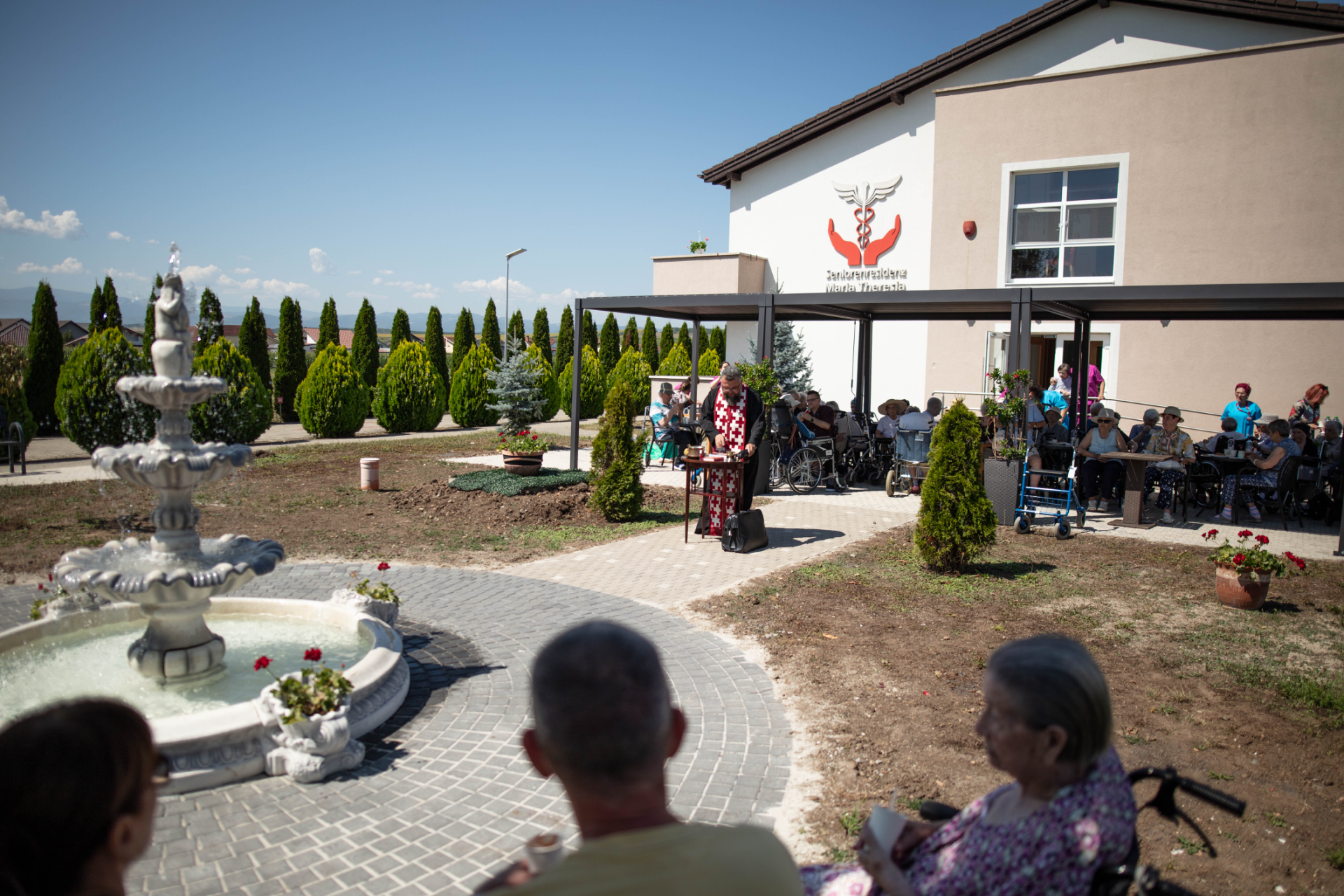 Parcul Căminului Maria Theresia: O Inaugurare de Neuitat